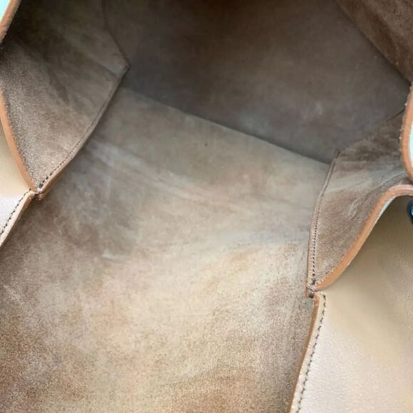 Celine Women Pre-Loved Bag Very Good Condition - Picture 7 of 7